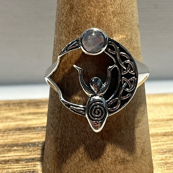 925 STERLING SILVER RAINBOW MOONSTONE GODDESS MOON RING SIZE 8.75 - Picture 1 of 6